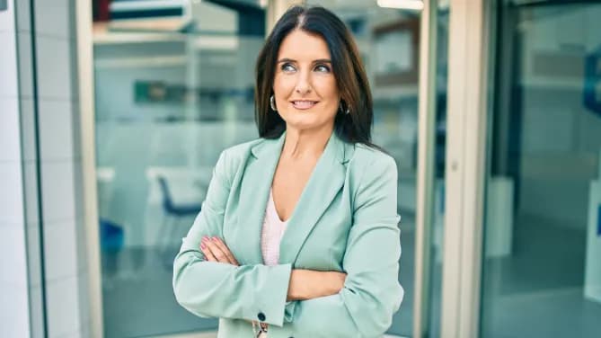 Understanding Business Suits for Women