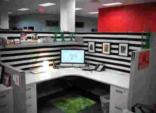 Cubicle decorations: Bring personality into your workspace