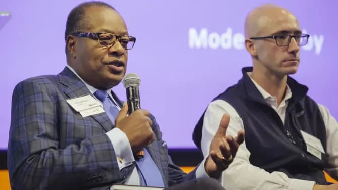 Herb Johnson, Jr., Chief Diversity & Inclusion Officer at Michelin North America and Stephen Orban, General Manager at AWS Marketplace. Photo: Krisanne Johnson
