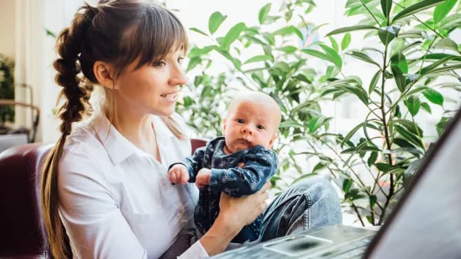 new mother back to work after maternity leave