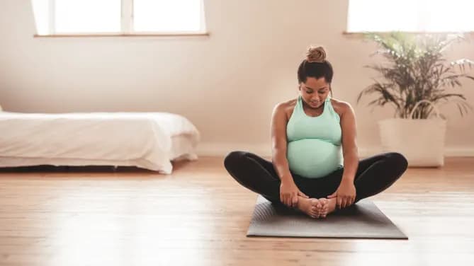 Lululemon is Giving Paid Maternity Leave to Employees Who Work